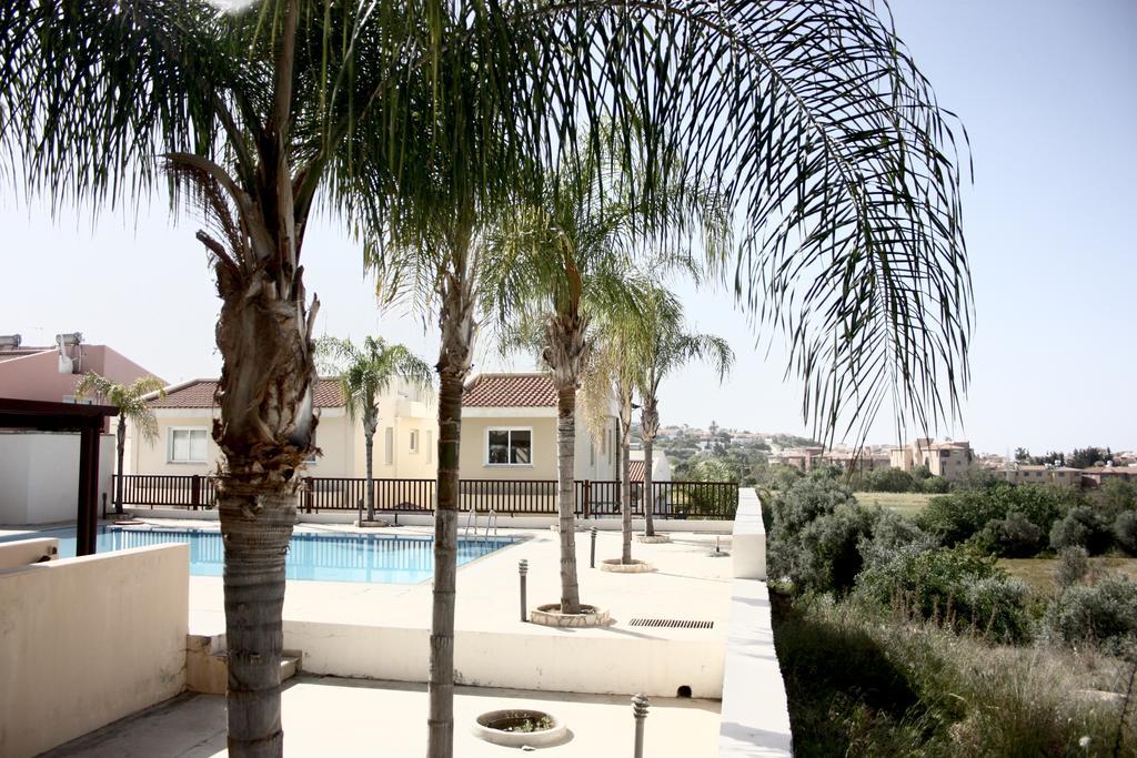 Melanos Village A45 Paphos Bagian luar foto